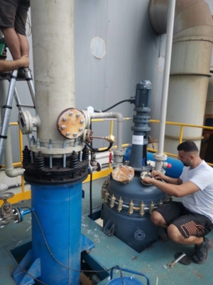 強力な化学蒸気除去システム 1000m3/h 空気流量 900 Pa 工業用浄化塔